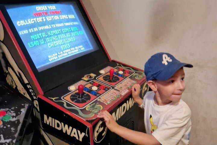 2 Hour Private Pinball and Arcade Museum Tour from Krakow