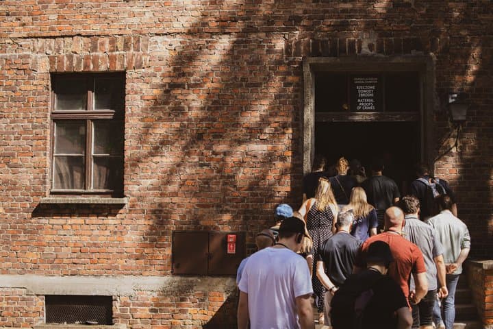 Guided Tour Krakow to Auschwitz-Birkenau with pickup options