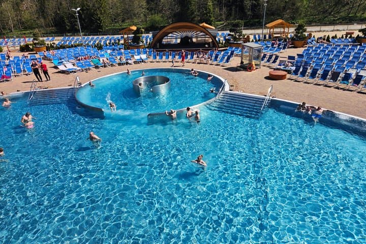 From Krakow to Chocholowskie Thermal Baths with Admission