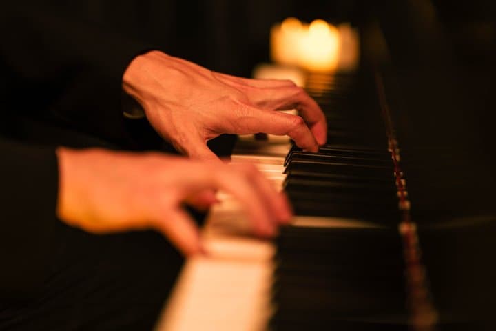 I like Queen Piano Show by Candle Shine