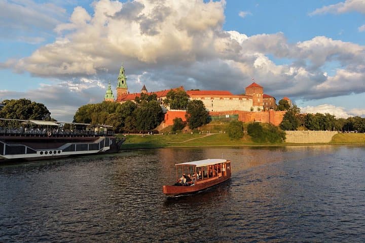 Krakow Panorama Evening Cruise with Wawel Views and Audio Guide