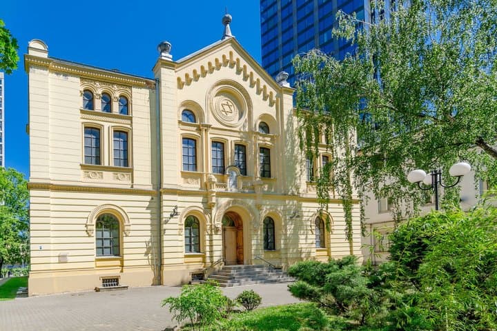 Warsaw – Two Faces of the City | Private Tour