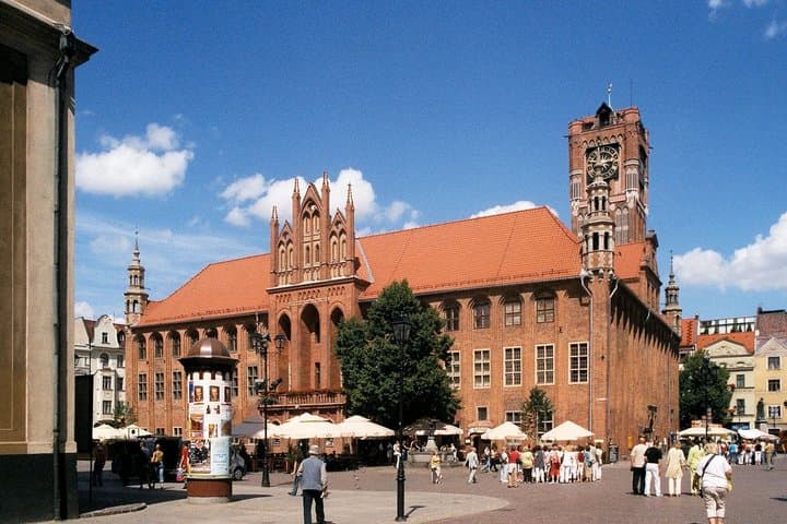 Toruń Self Guided Walking Tour at Medieval Old Town