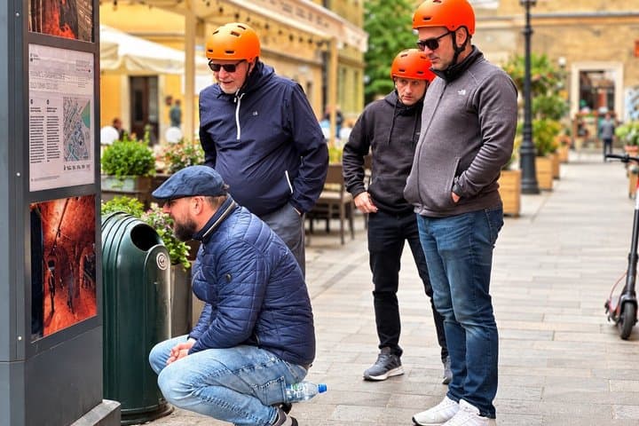 Krakow E-Scooter Tour: Old Town & Kazimierz Guided (2h or 4h)